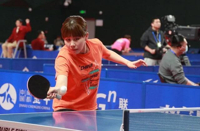 奇巨星的故 奇巨星的故